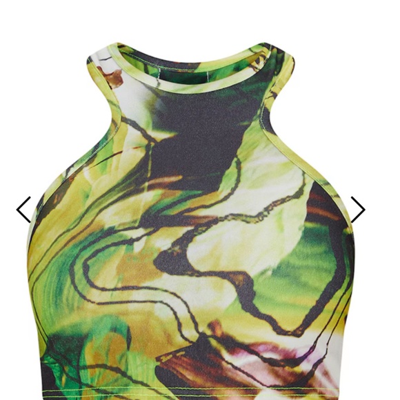 Crepe Racer Neck Crop Top - Picture 5 of 7